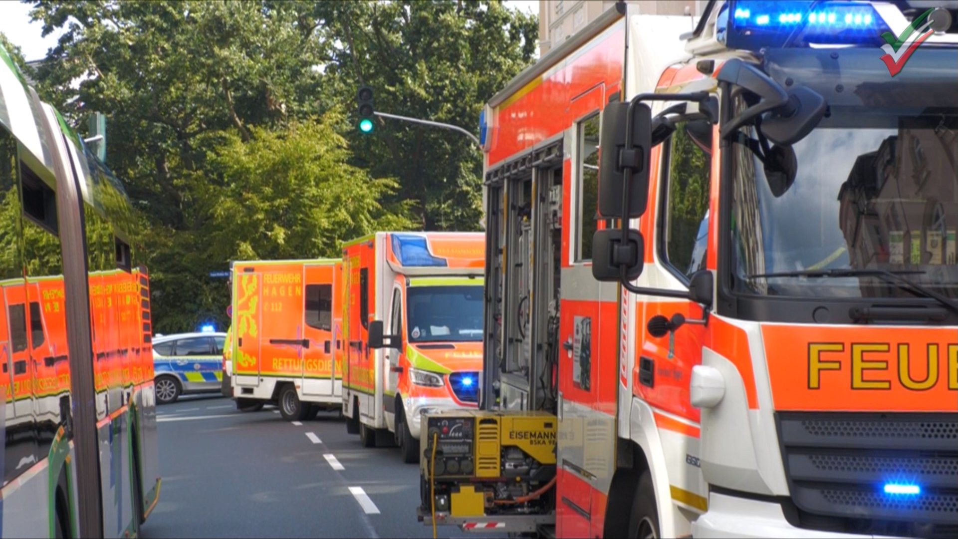 [20.08.2023 Kurzinfo] Brand in Keller schnell gelöscht – Alarmstufenerhöhung – Feuerwehreinsatz