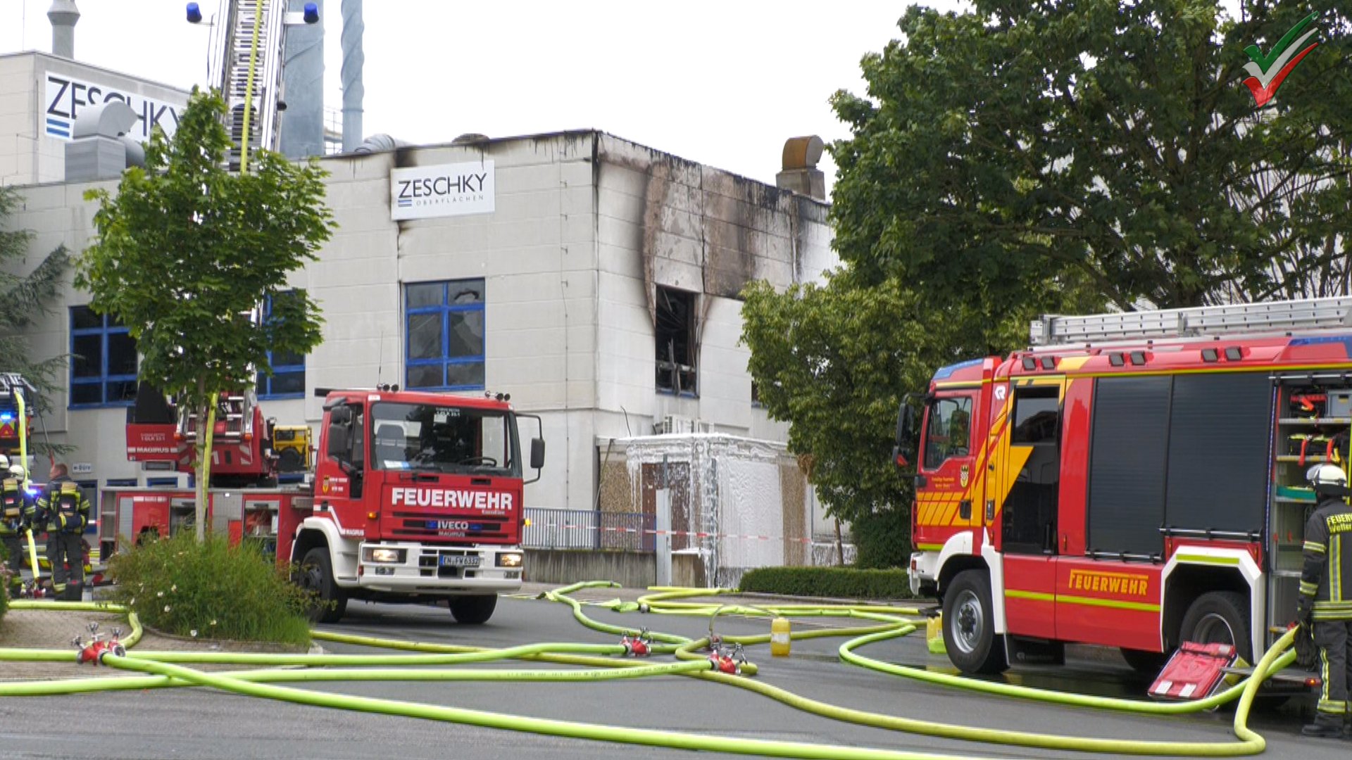 2026 06 04 🔥🚨 Feuerwehrgroßeinsatz bei Industriebrand in Wetter-Volmarstein – A1 zweitweise gesperrt