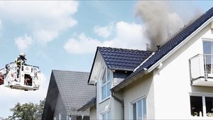 Feuerwehreinsatz Dachstuhlbrand in Hagen-Haspe